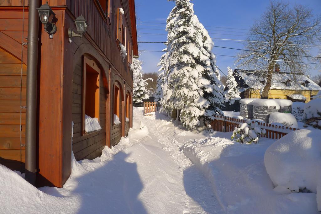 Guest House Sneznik Exterior photo